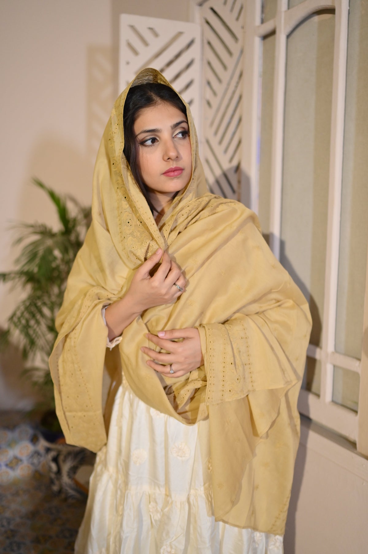 Rouge Summer shawl Lvory